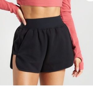 GYMSHARK legacy shorts BRAND NEW without tag